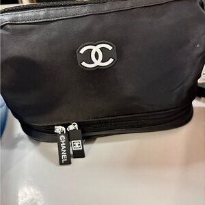 CHANEL Black Toiletry Bag unisex gwp